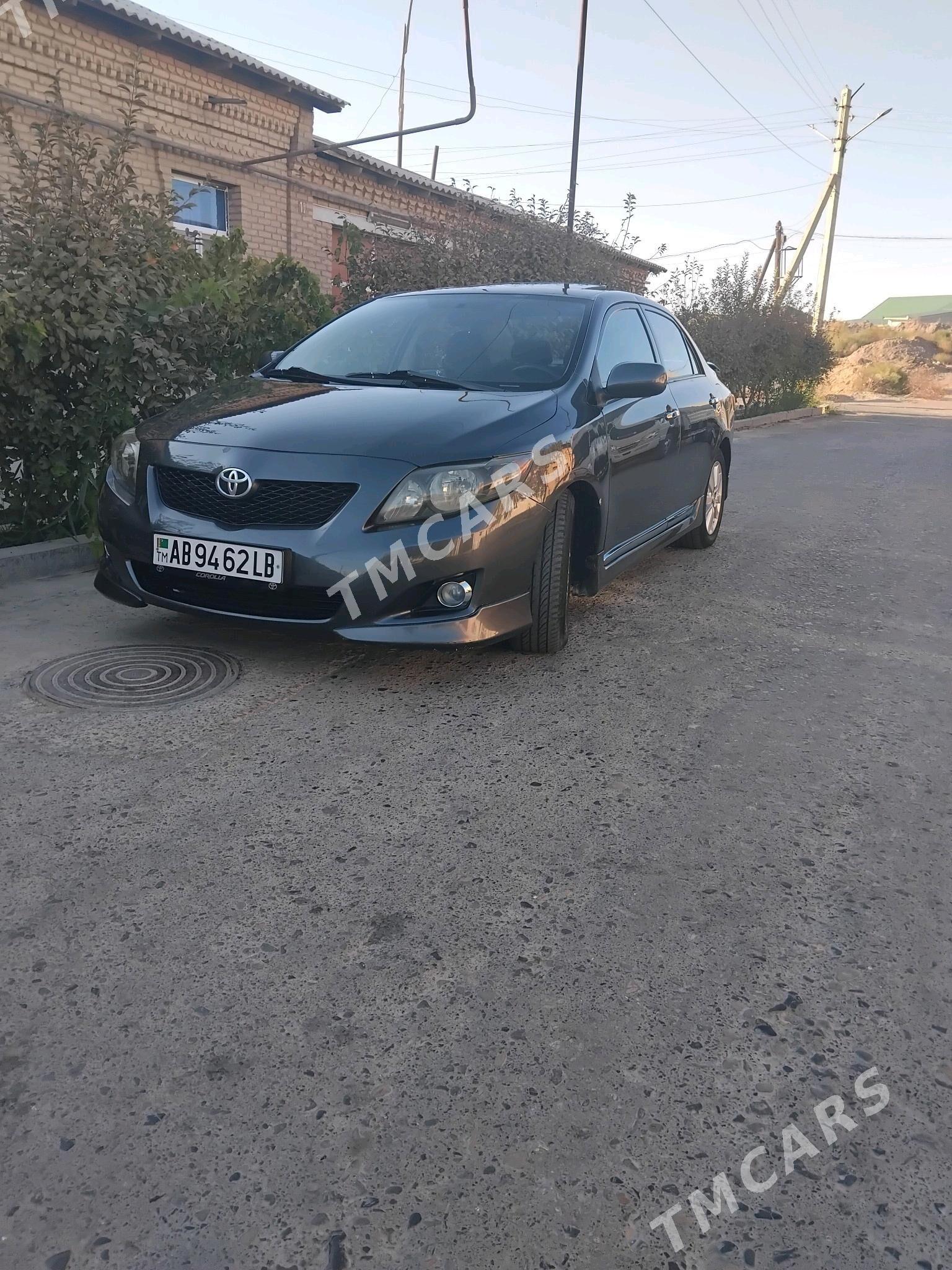 Toyota Corolla 2010 - 160 000 TMT - Türkmenabat - img 2