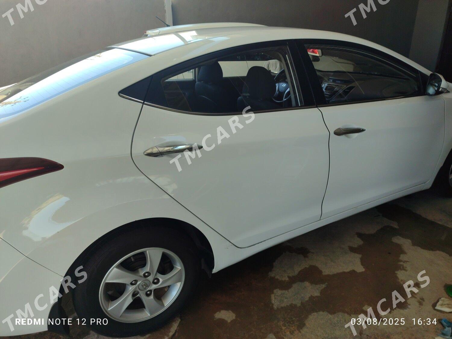 Hyundai Elantra 2014 - 160 000 TMT - Херрикгала - img 2