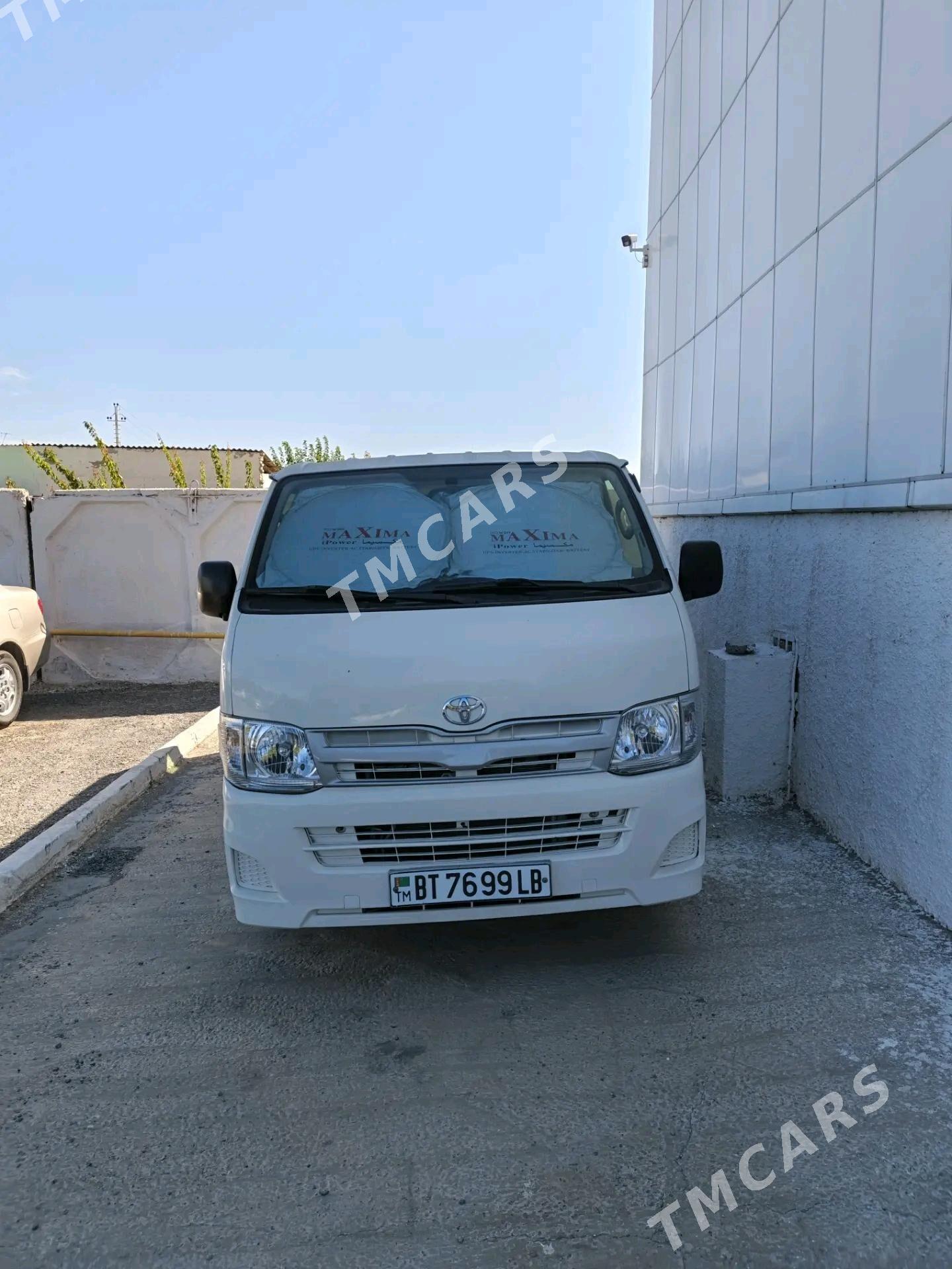 Toyota Hiace 2013 - 290 000 TMT - Türkmenabat - img 7