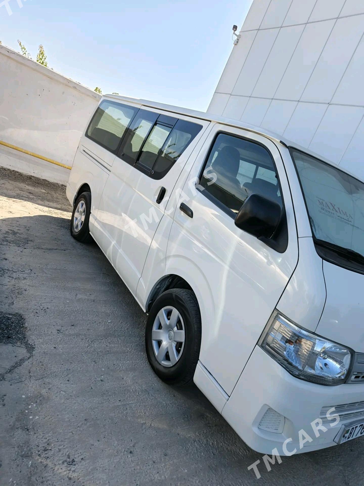 Toyota Hiace 2013 - 290 000 TMT - Türkmenabat - img 3