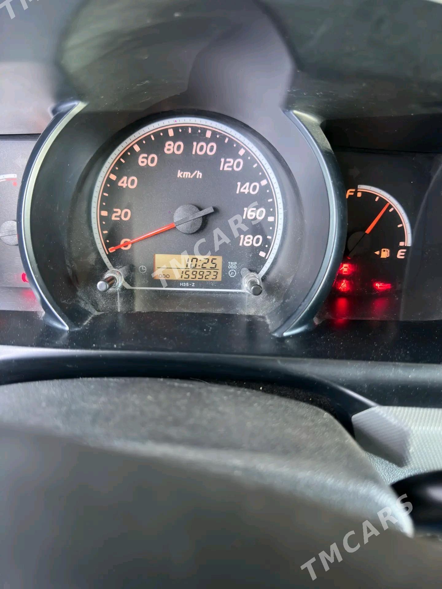 Toyota Hiace 2013 - 290 000 TMT - Türkmenabat - img 2
