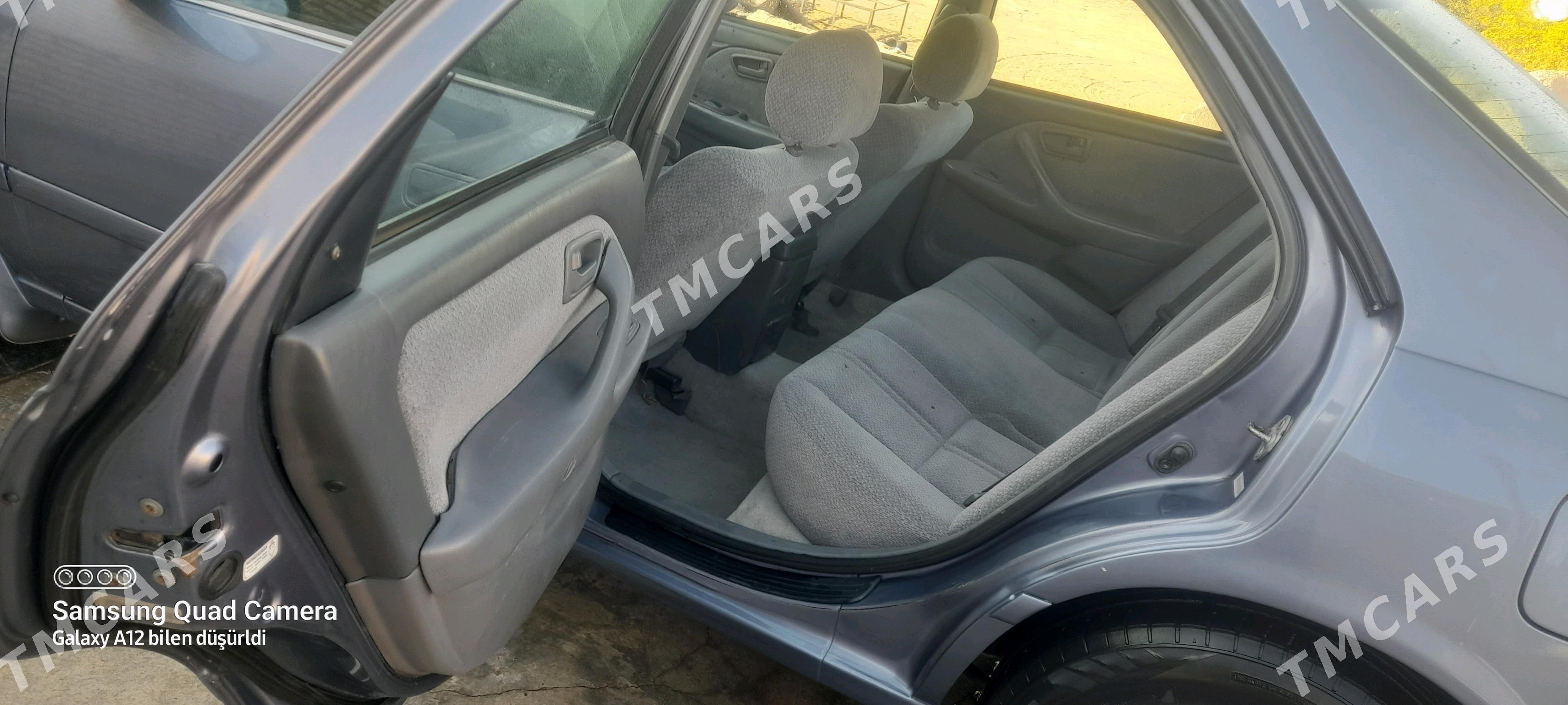 Toyota Camry 2000 - 125 000 TMT - Байрамали - img 3