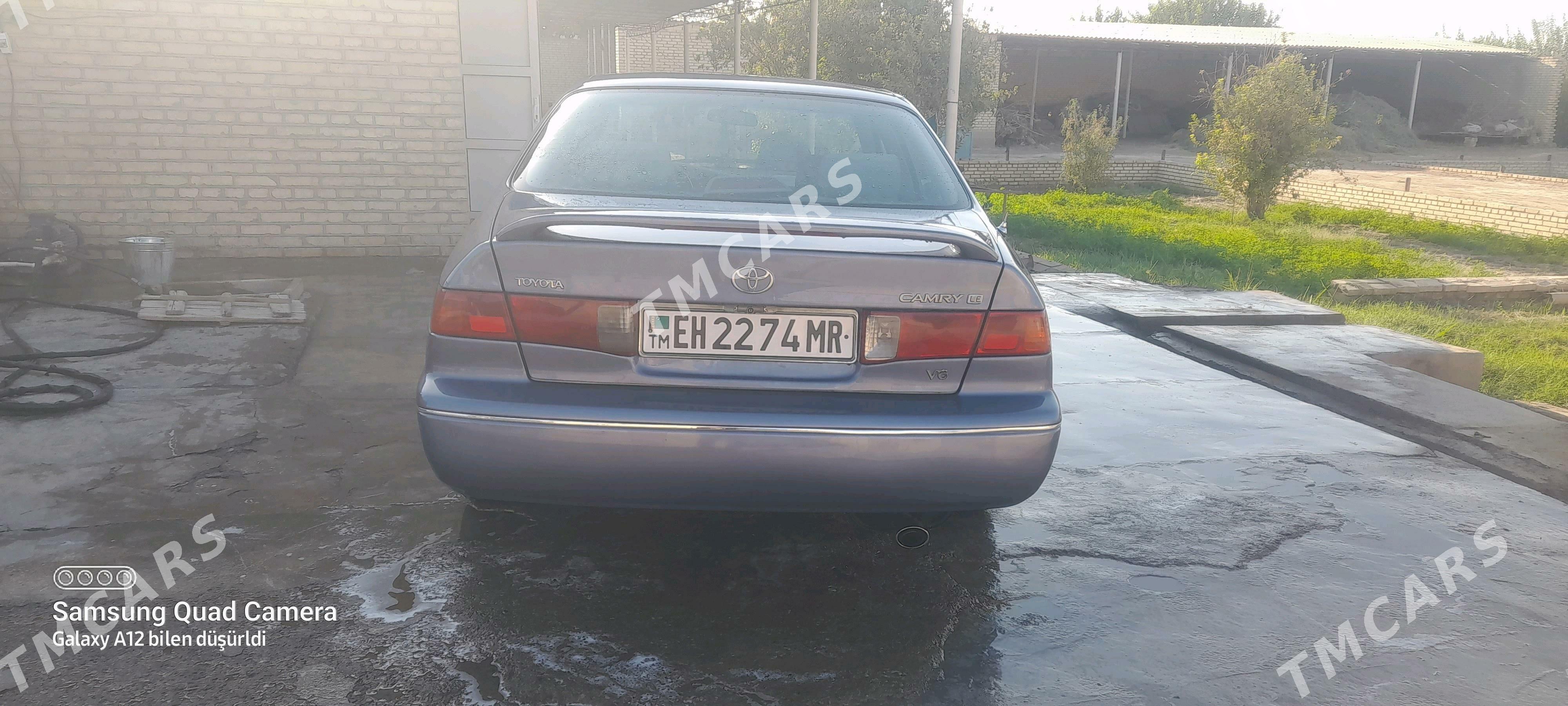 Toyota Camry 2000 - 125 000 TMT - Байрамали - img 4