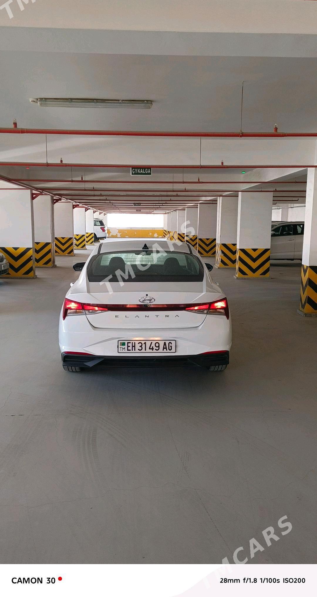 Hyundai Elantra 2022 - 236 000 TMT - Aşgabat - img 8