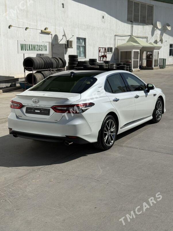 Toyota Camry 2022 - 645 000 TMT - Aşgabat - img 2