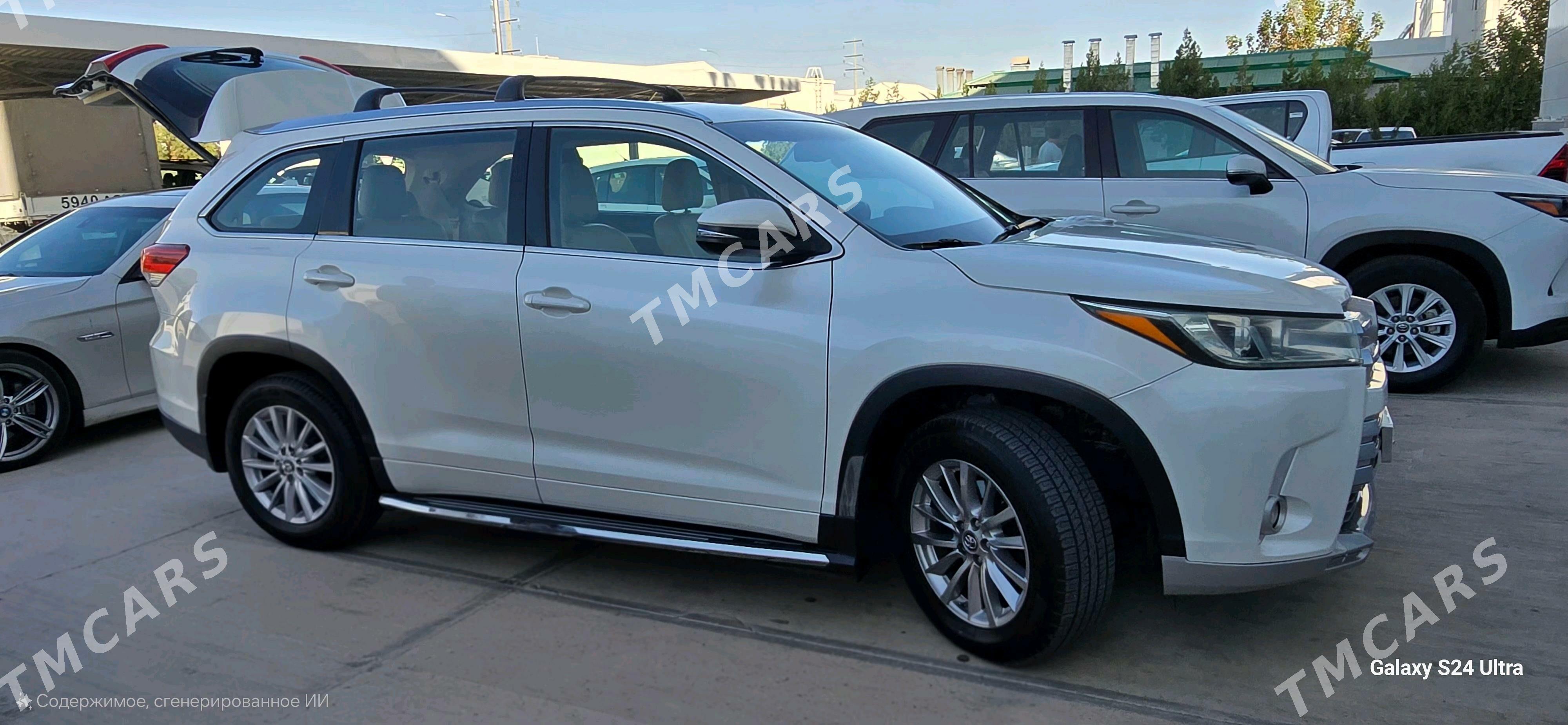 Toyota Highlander 2016 - 475 000 TMT - Бузмеин - img 7