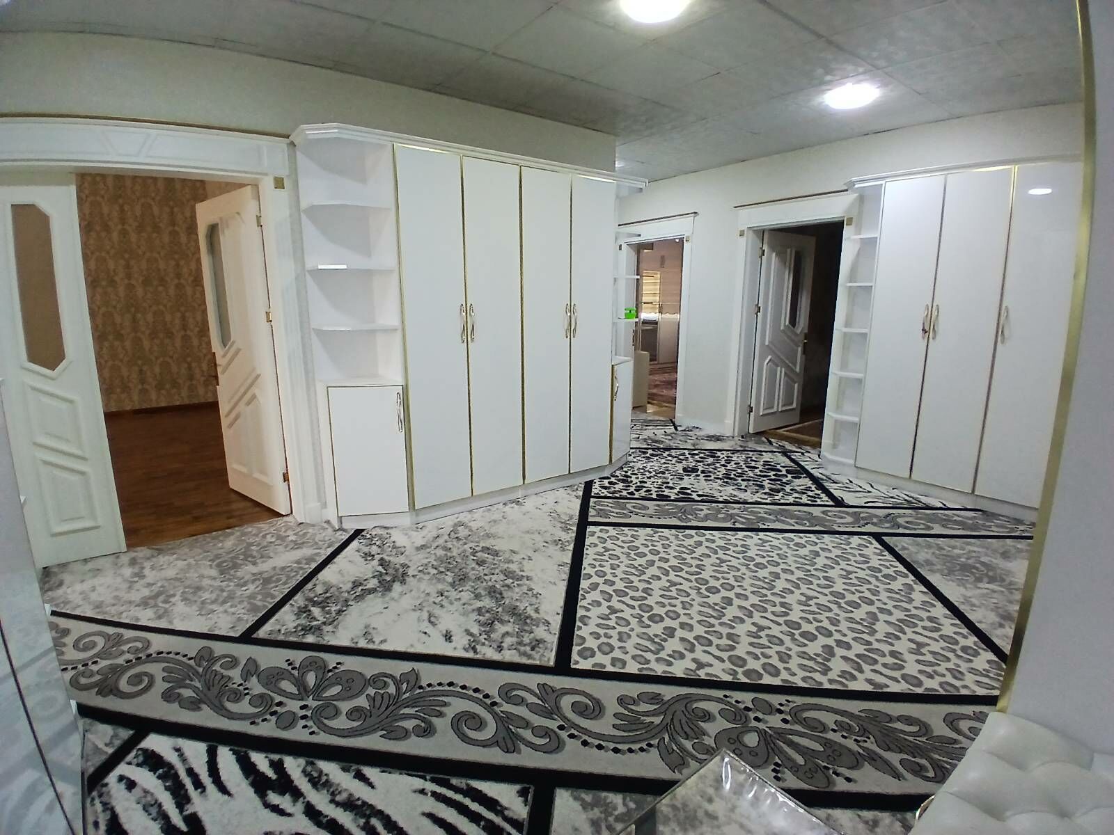 Eyesinden jay - Гуртли - img 1