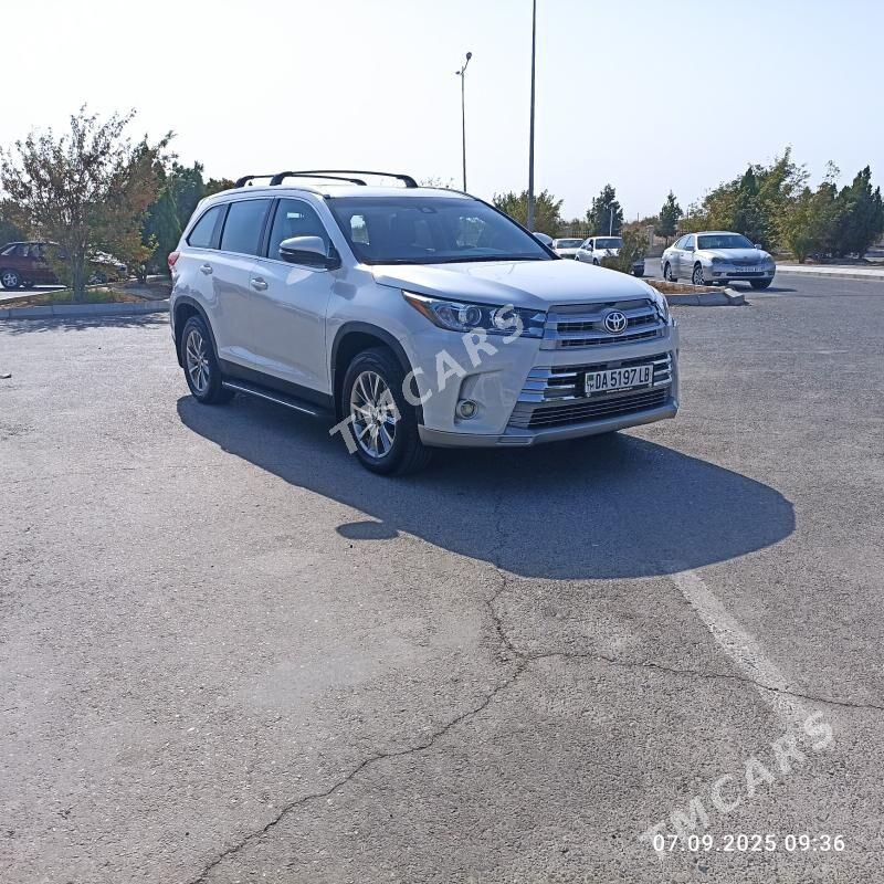 Toyota Highlander 2019 - 460 000 TMT - Туркменабат - img 9