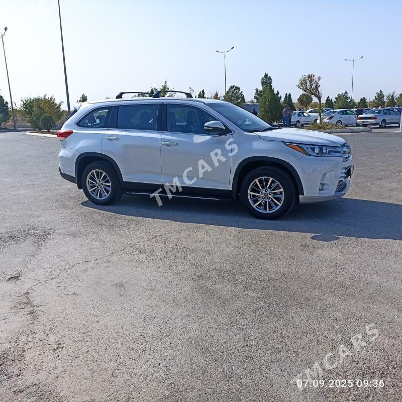 Toyota Highlander 2019 - 460 000 TMT - Туркменабат - img 7