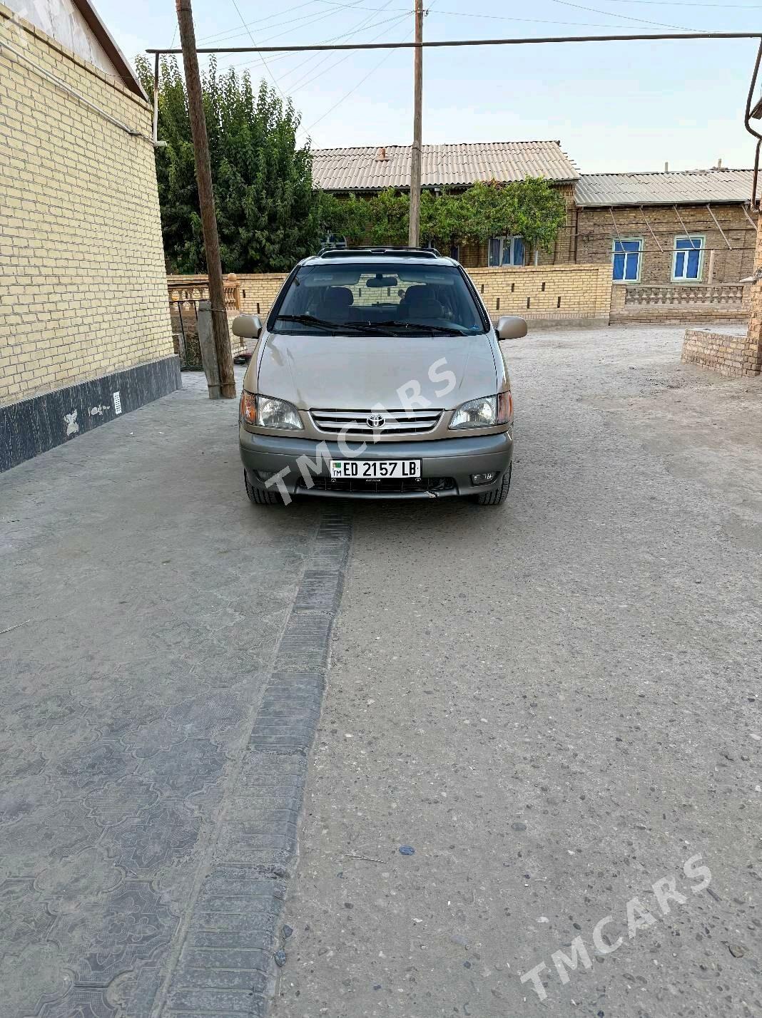 Toyota Sienna 2002 - 175 000 TMT - Керки - img 2