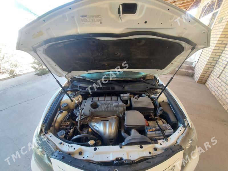 Toyota Camry 2010 - 244 000 TMT - Кёнеургенч - img 4