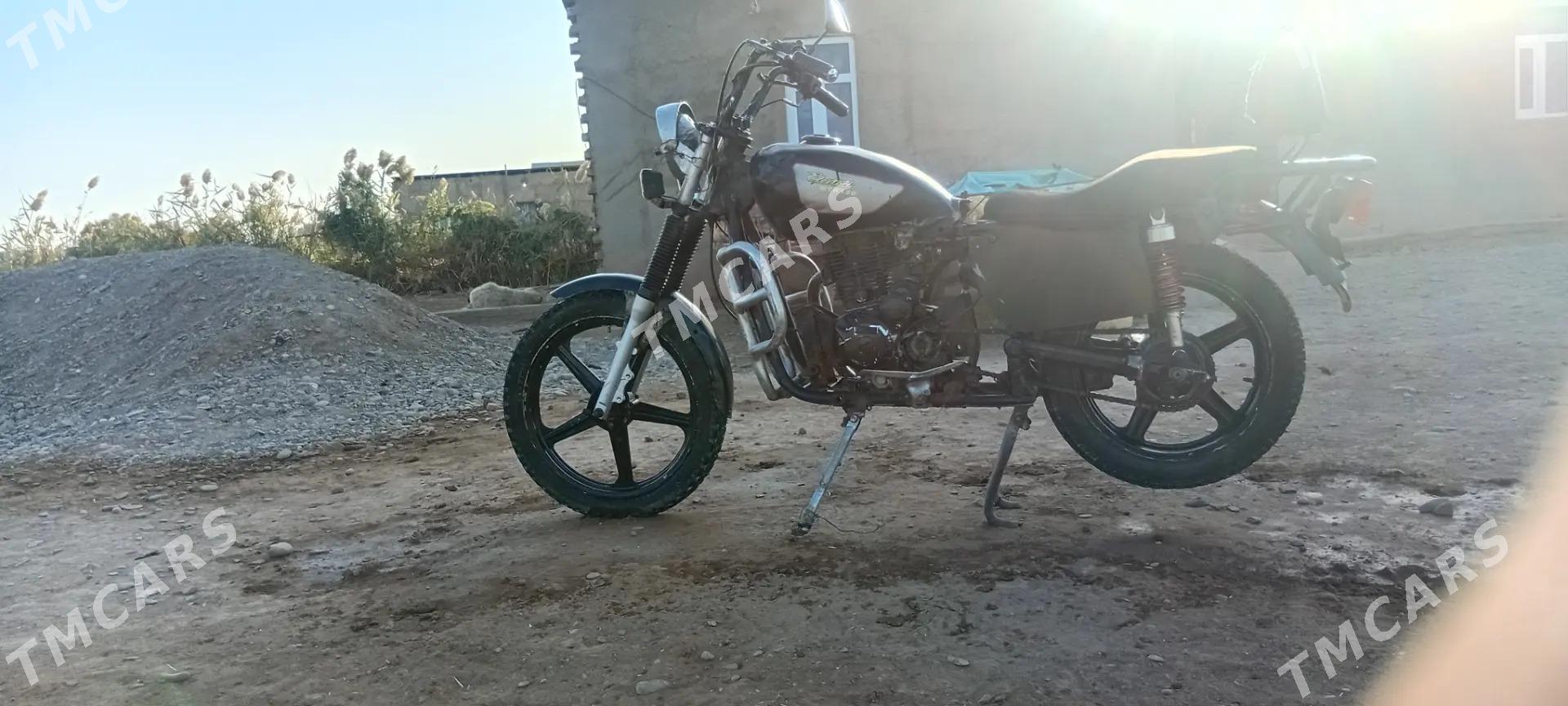 Fekon FK150-8G 2015 - 5 800 TMT - Серахс - img 3