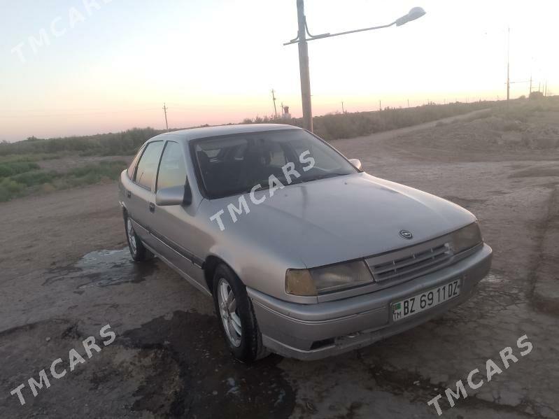 Opel Vectra 1992 - 22 000 TMT - Дашогуз - img 2