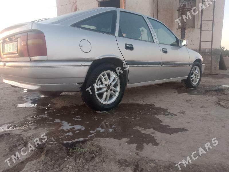 Opel Vectra 1992 - 22 000 TMT - Дашогуз - img 4