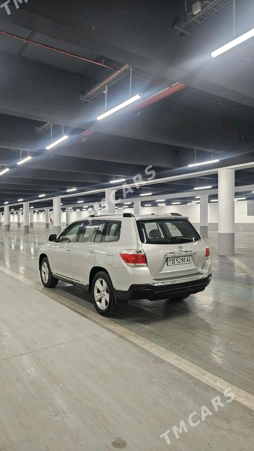 Toyota Highlander 2013 - 352 000 TMT - Aşgabat - img 5