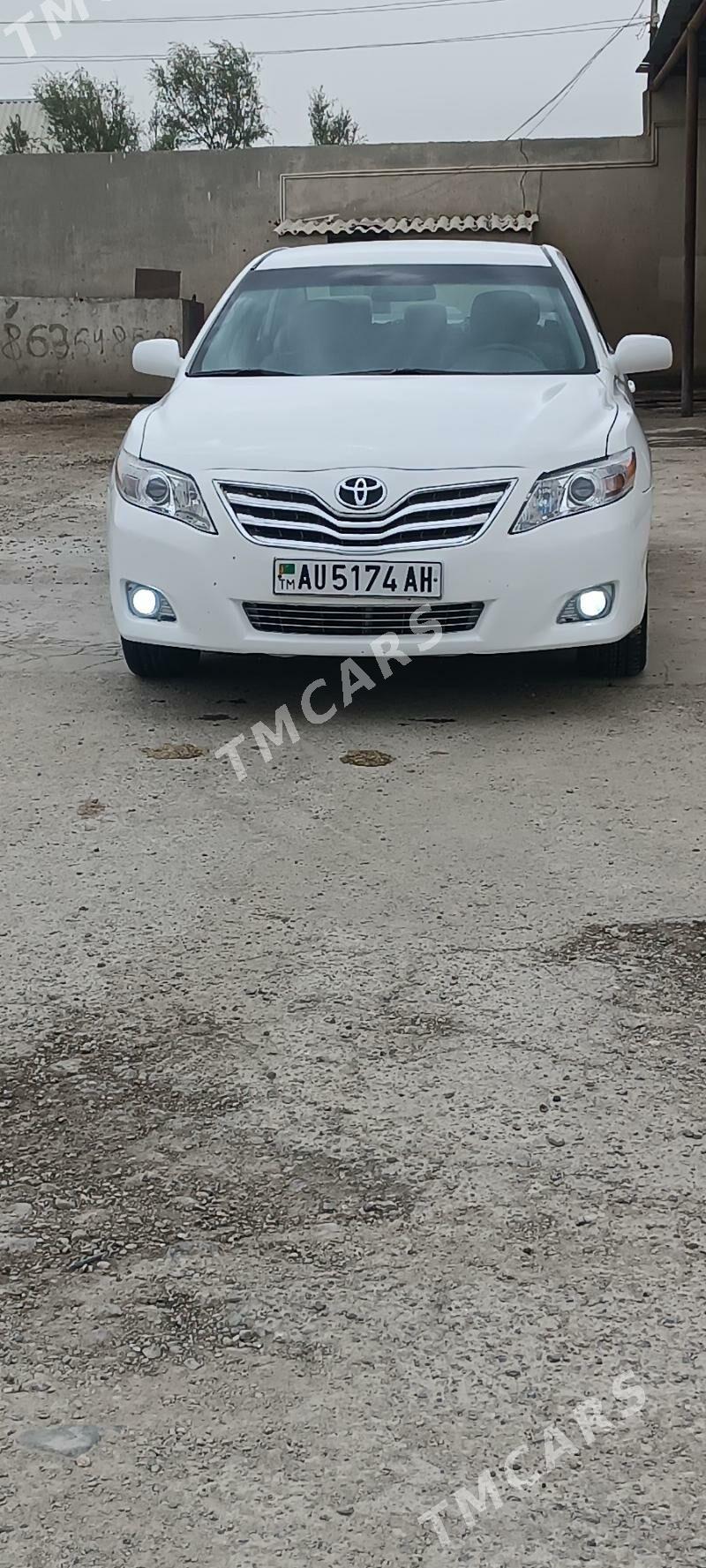 Toyota Camry 2010 - 170 000 TMT - Кака - img 3