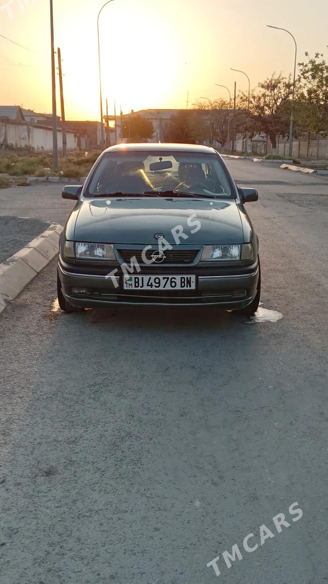 Opel Vectra 1995 - 44 000 TMT - Берекет - img 2