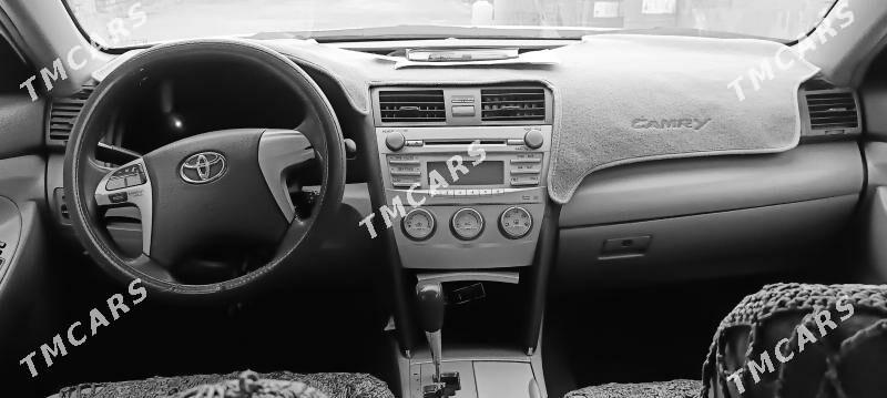 Toyota Camry 2010 - 170 000 TMT - Кака - img 5