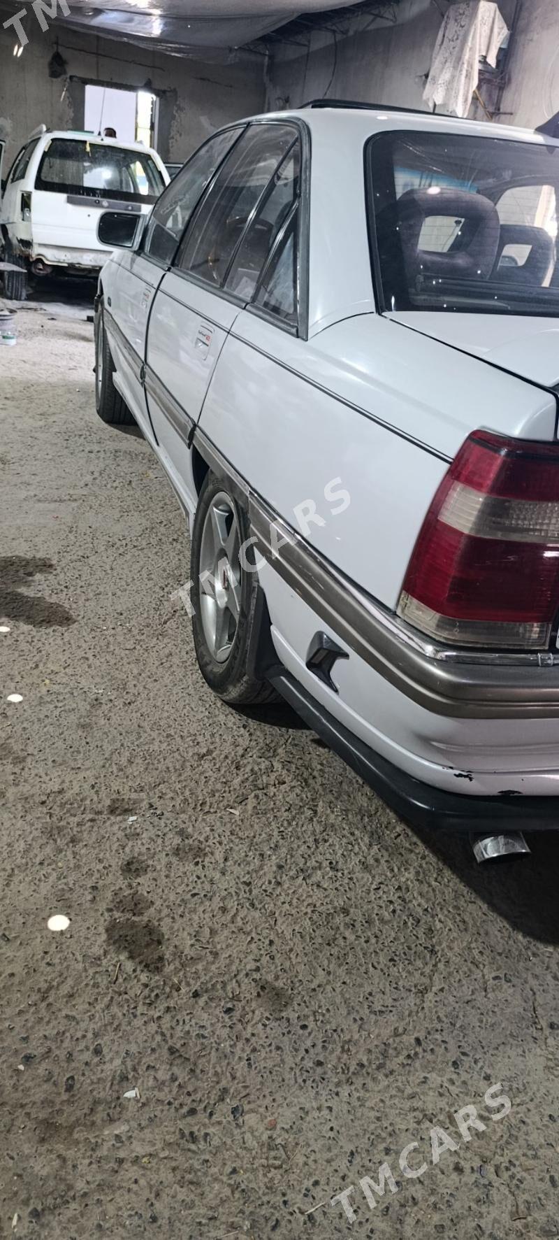 Opel Omega 1993 - 40 000 TMT - Çärjew - img 2