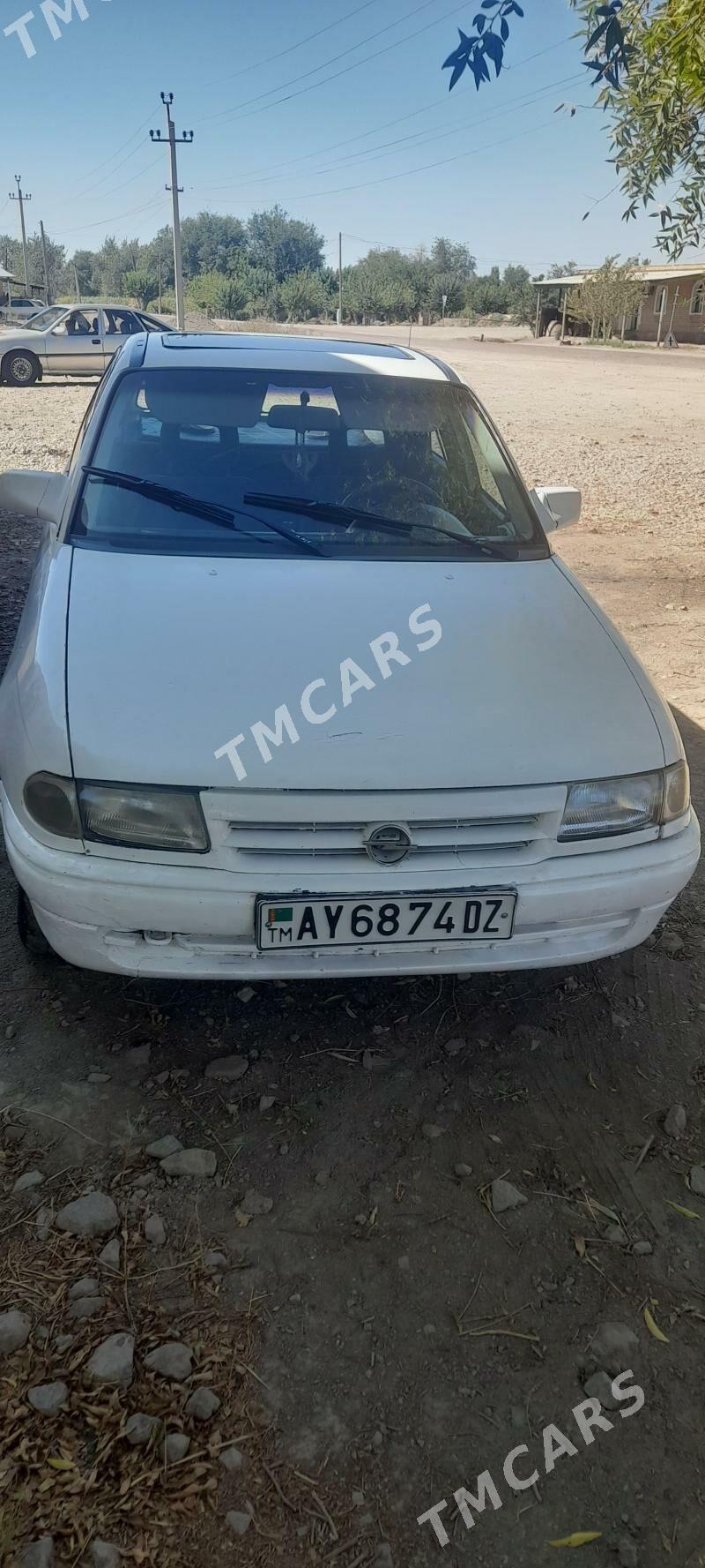 Opel Astra 1993 - 30 000 TMT - Губадаг - img 4