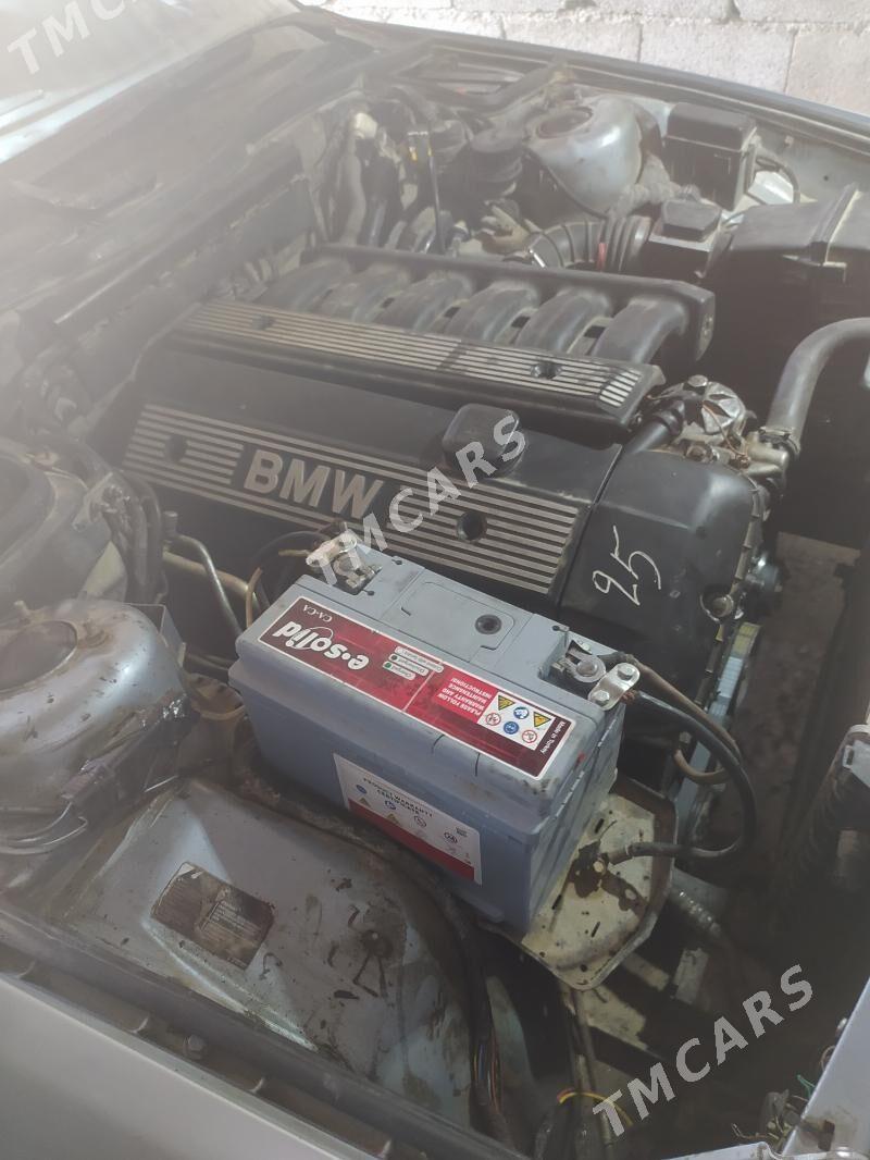 BMW 525 1991 - 50 000 TMT - Бахарден - img 3