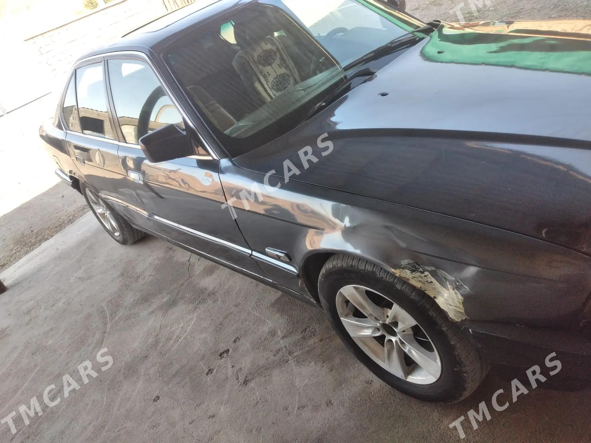 BMW E34 1993 - 40 000 TMT - Gyzylarbat - img 4