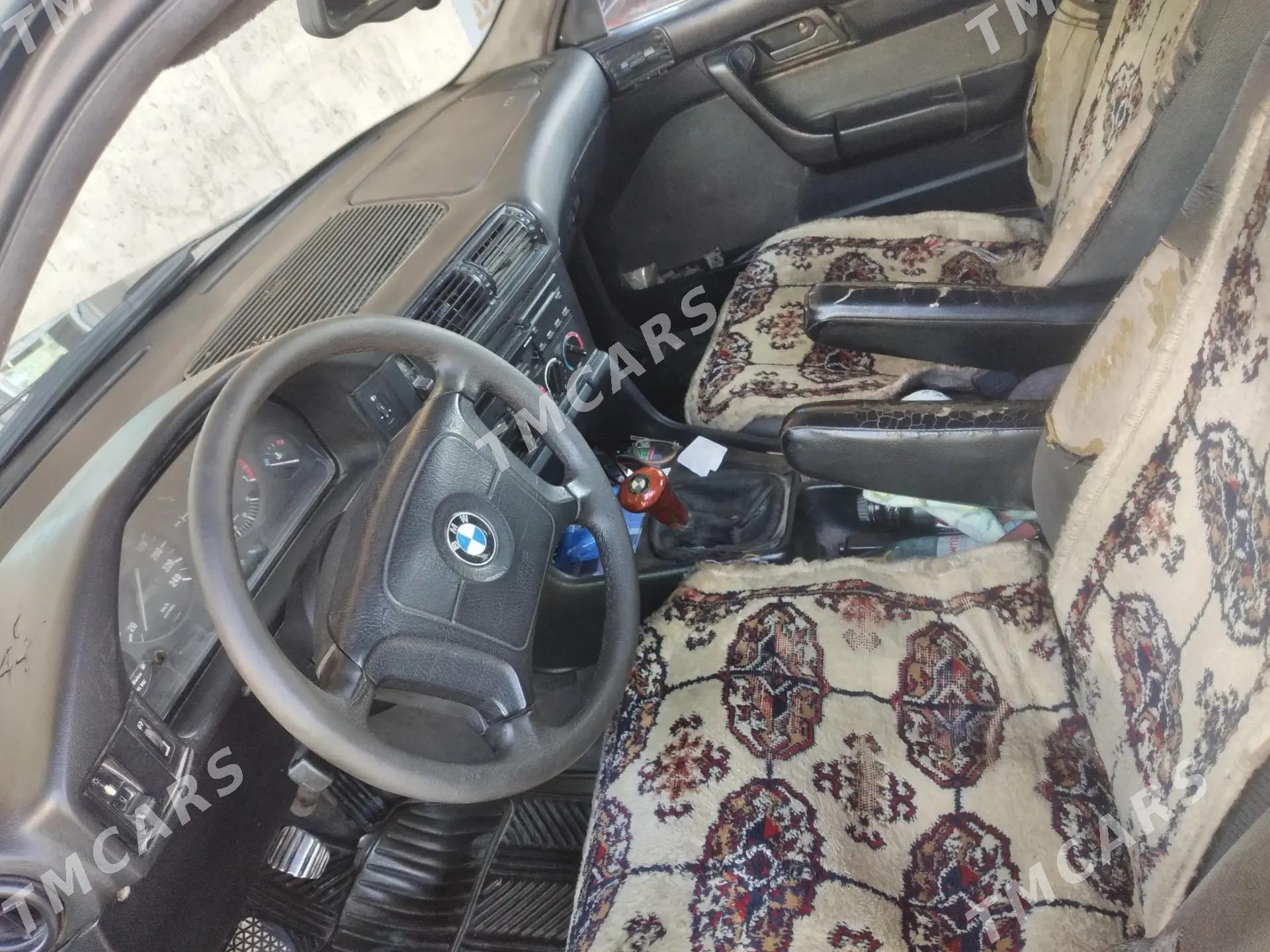BMW E34 1993 - 40 000 TMT - Gyzylarbat - img 3