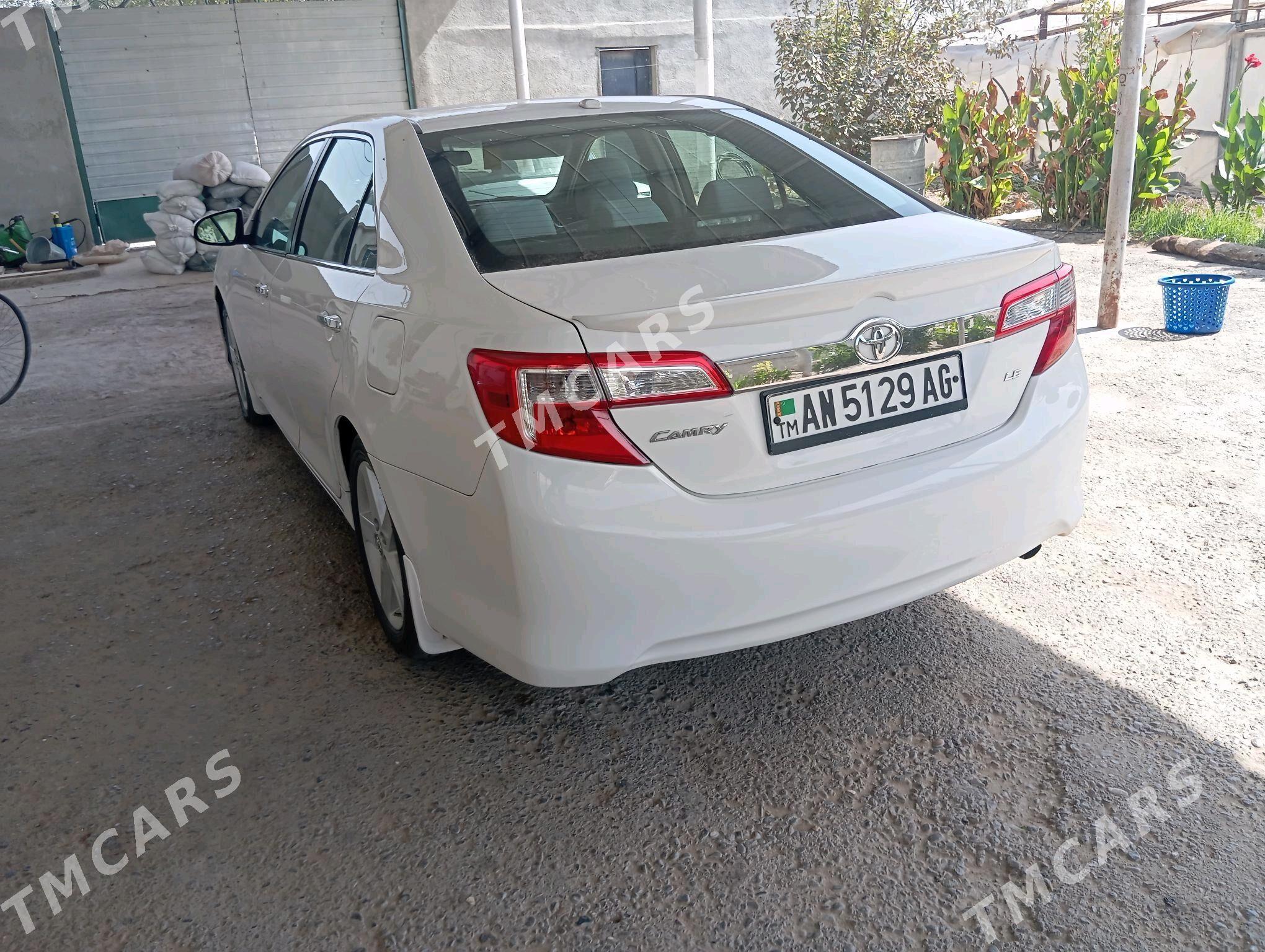 Toyota Camry 2012 - 210 000 TMT - Бузмеин - img 4