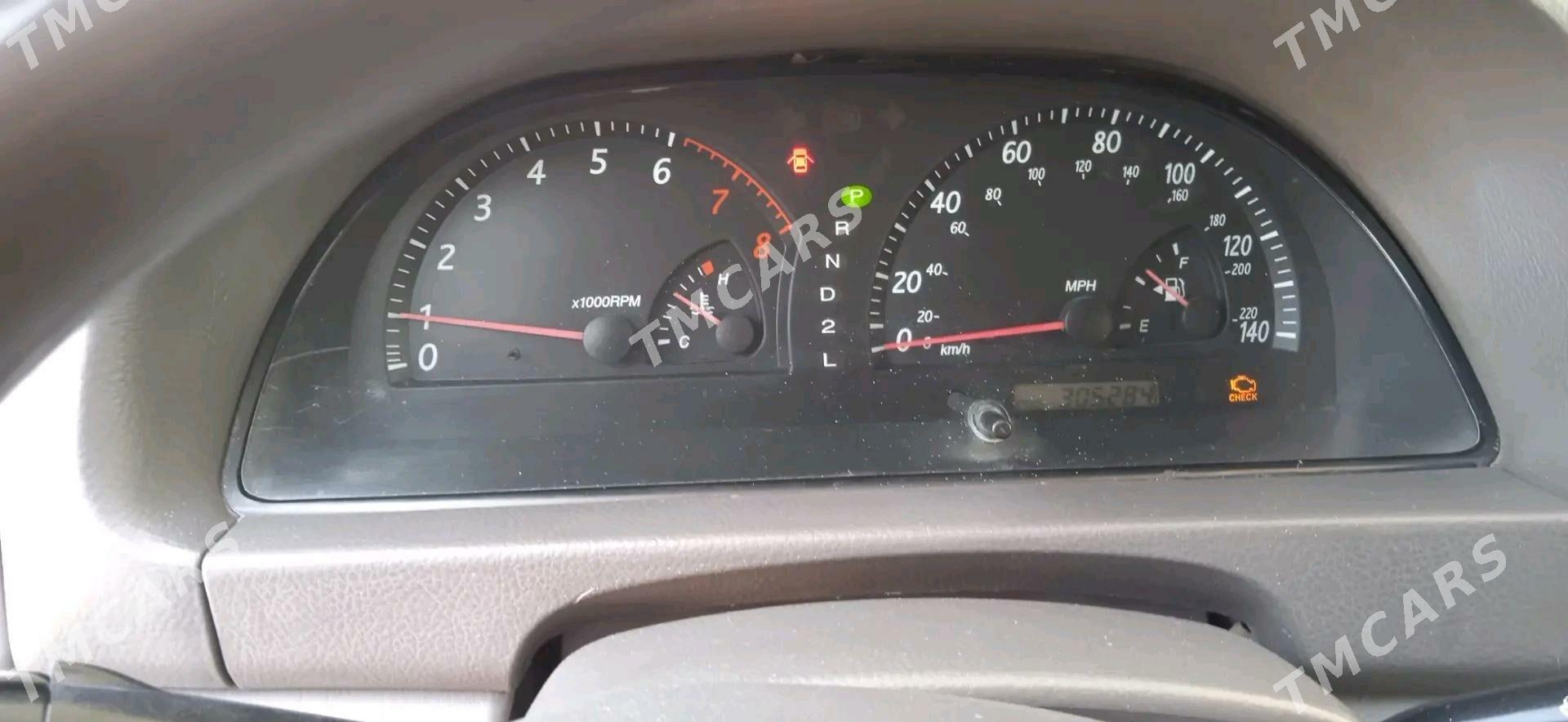 Toyota Camry 2003 - 135 000 TMT - Байрамали - img 4