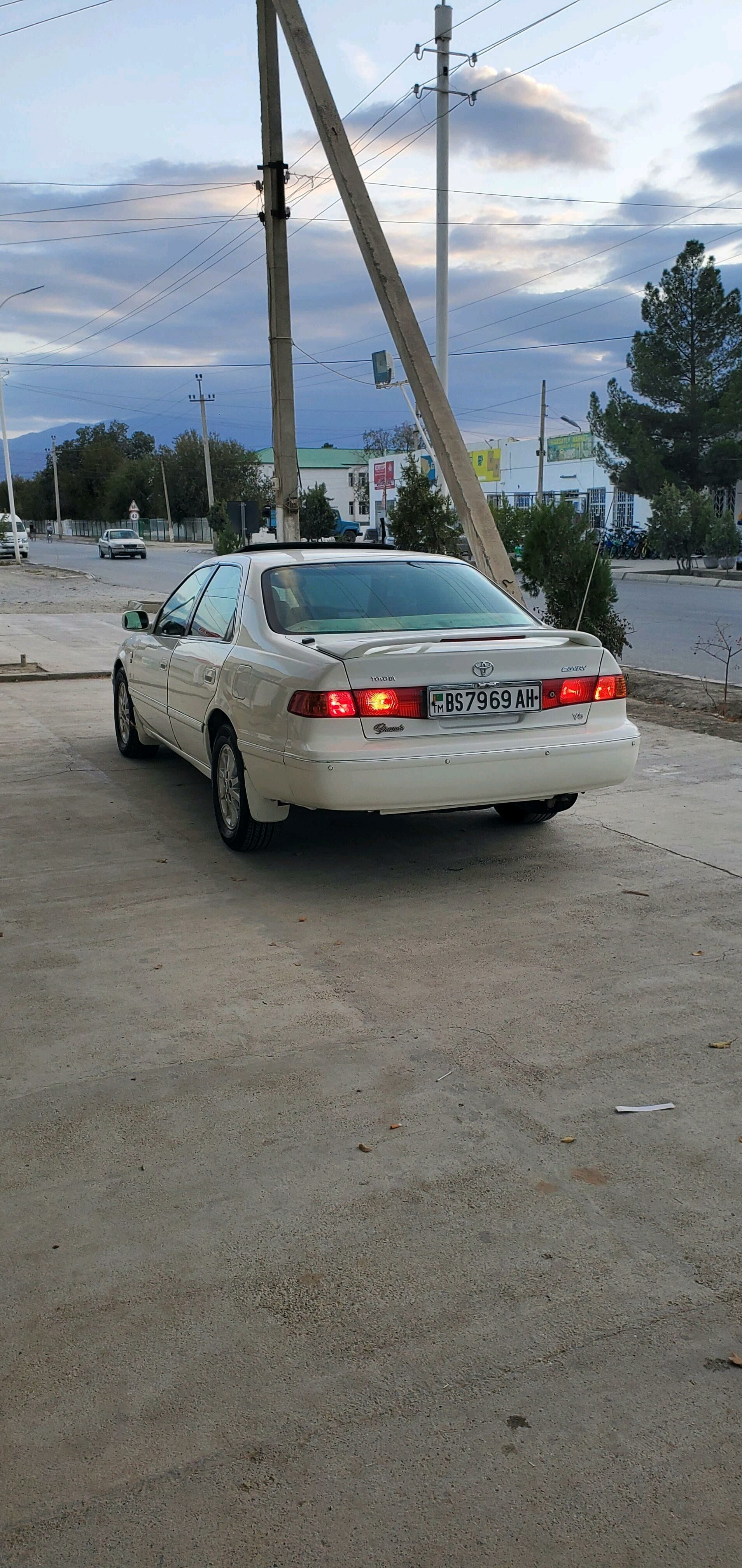 Toyota Camry 2002 - 165 000 TMT - Бахарден - img 3