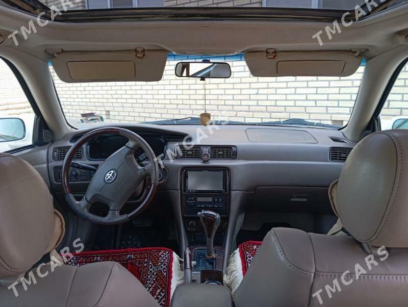 Toyota Camry 2000 - 177 000 TMT - Baýramaly - img 9