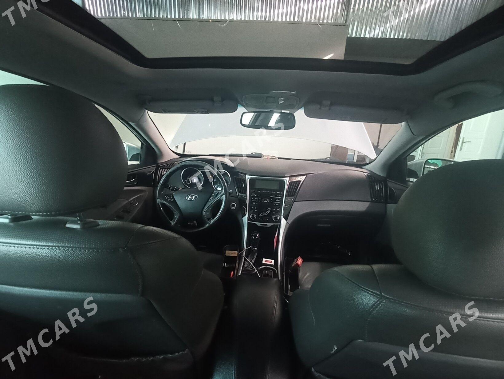 Hyundai Sonata 2011 - 165 000 TMT - Бекреве - img 4
