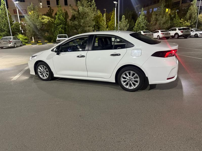 Toyota Corolla 2020 - 260 000 TMT - Бузмеин - img 5