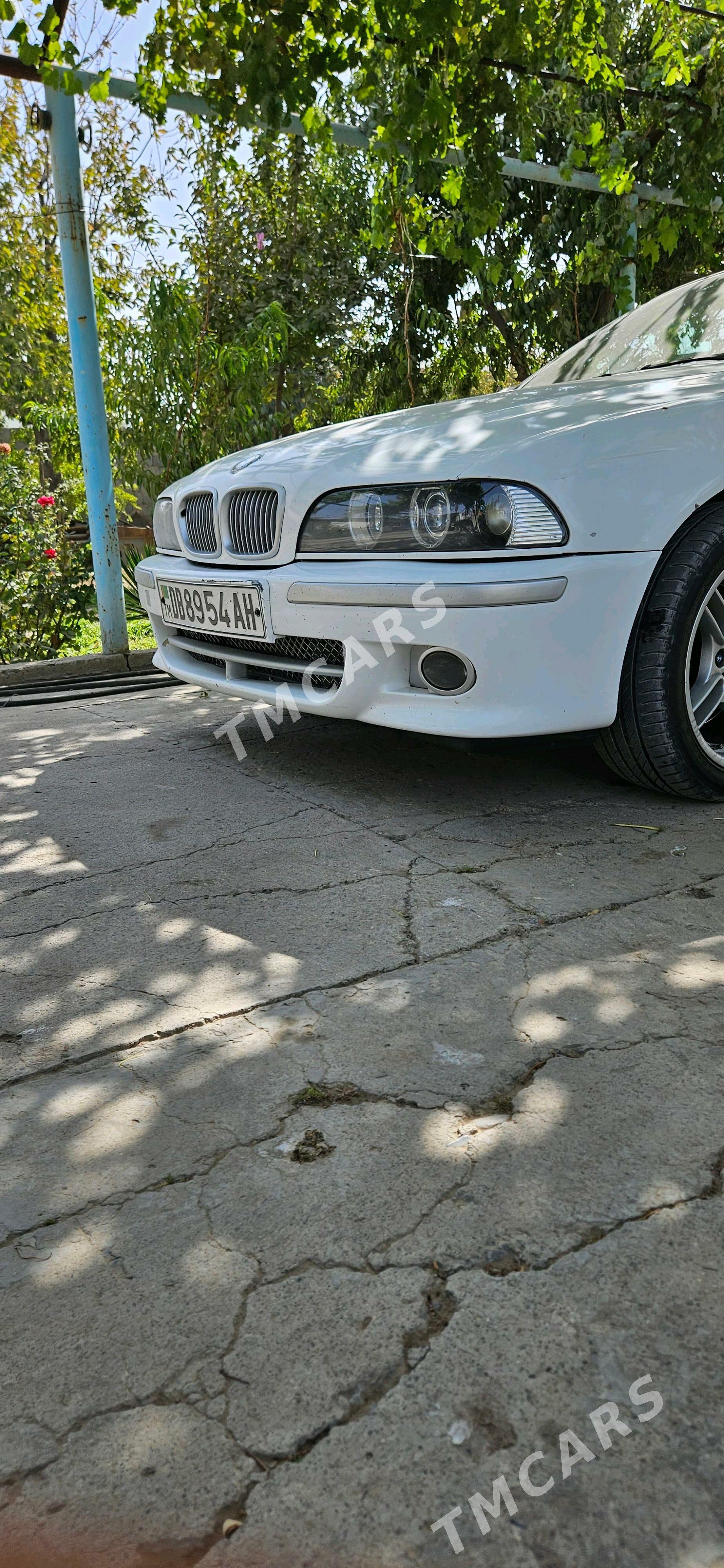BMW E39 2003 - 150 000 TMT - Кака - img 2
