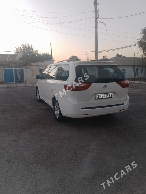 Toyota Sienna 2017 - 355 000 TMT - Ашхабад - img 6