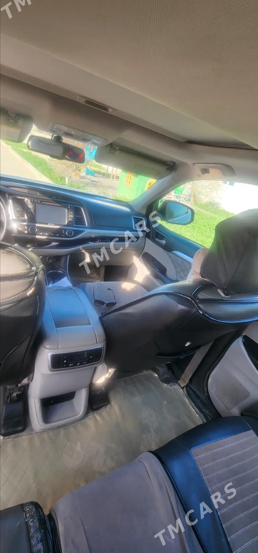 Toyota Highlander 2016 - 460 000 TMT - Kerki - img 5