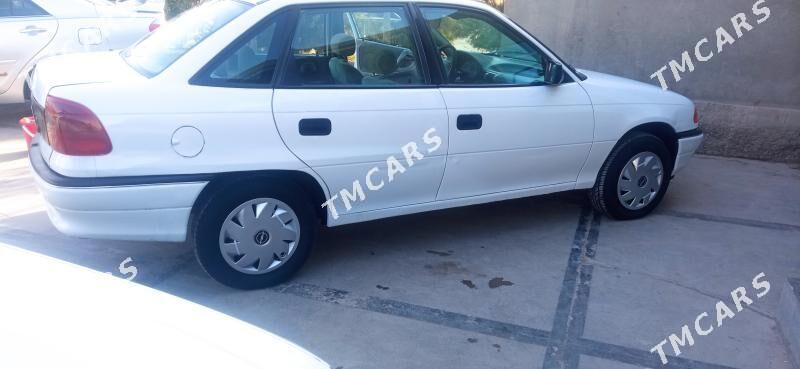 Opel Astra 1992 - 30 000 TMT - Mary - img 3