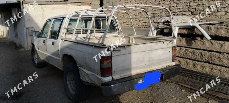 Mitsubishi L200 2001 - 21 000 TMT - Gyzylarbat - img 2