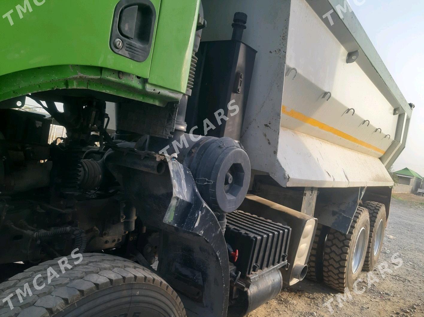 Ford Cargo 3535D 2013 - 760 000 TMT - Бузмеин - img 2