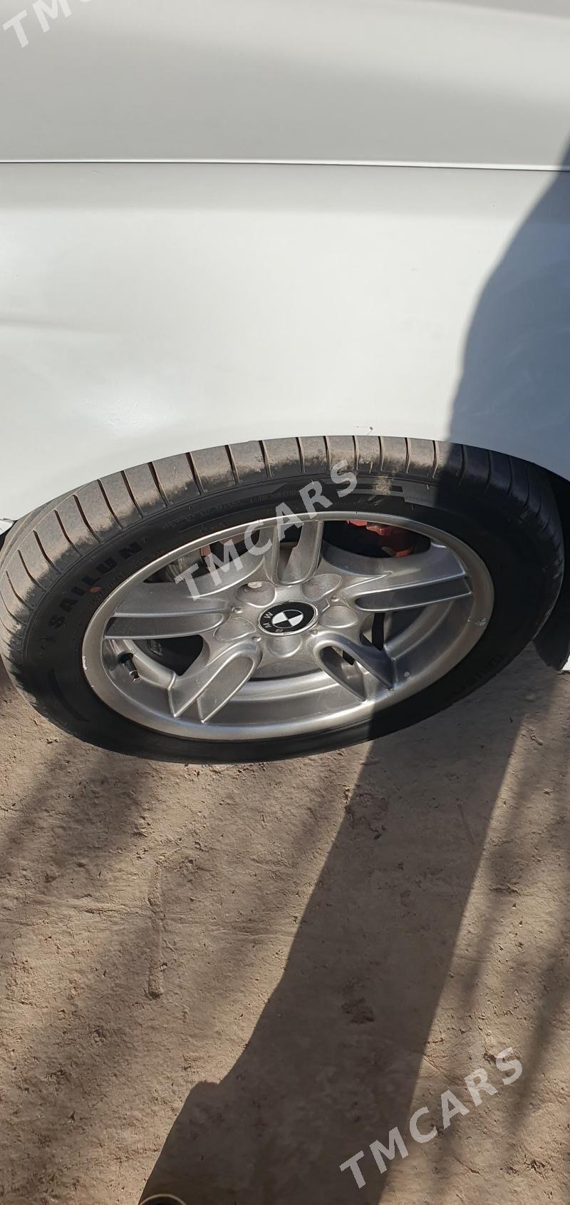 BMW E39 2000 - 130 000 TMT - Wekilbazar - img 3