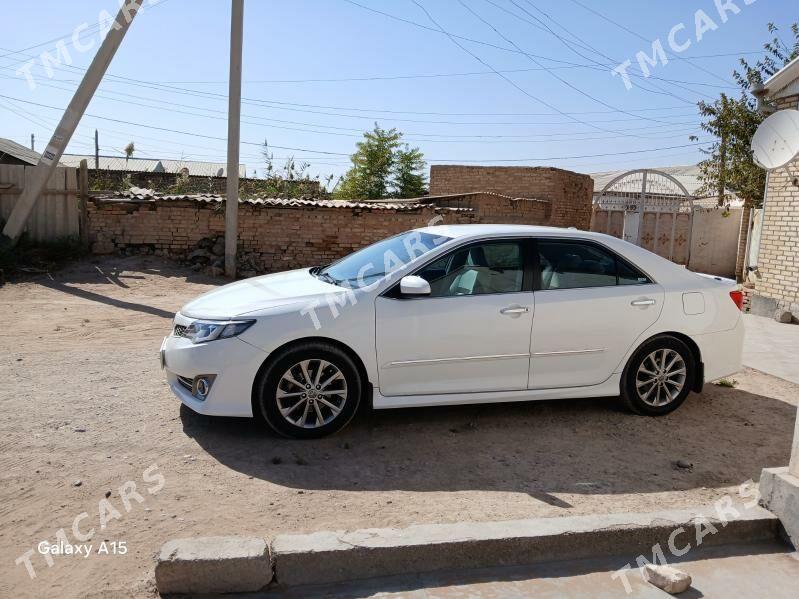 Toyota Camry 2012 - 219 000 TMT - Baýramaly - img 3