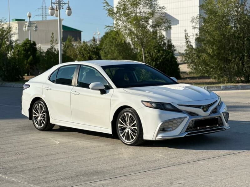 Toyota Camry 2021 - 320 000 TMT - Balkanabat - img 4