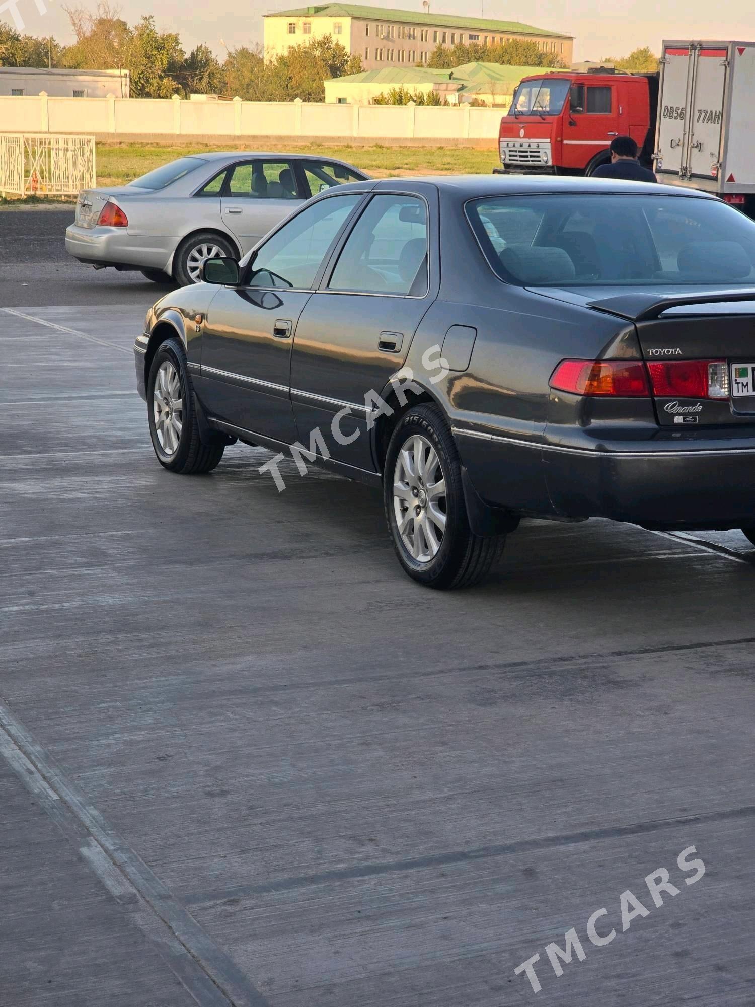 Toyota Camry 2001 - 127 000 TMT - Mary - img 3