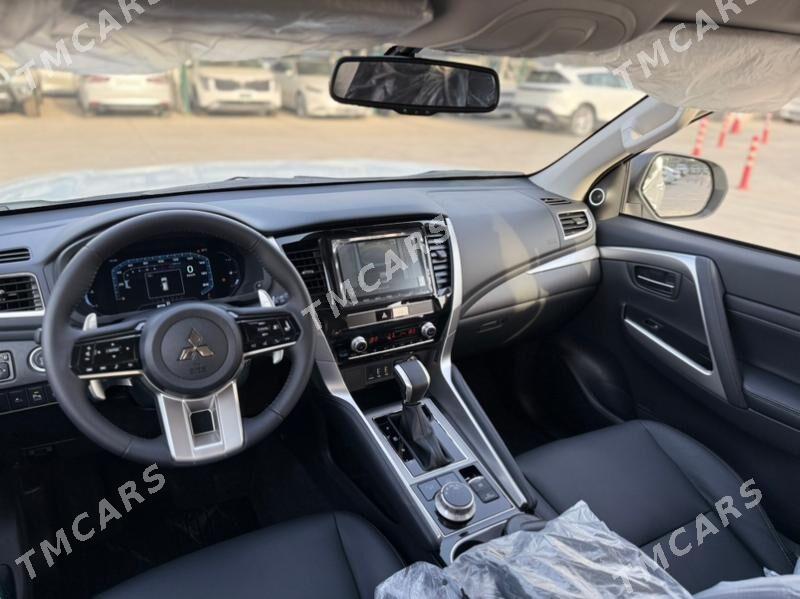 Mitsubishi Montero Sport 2025 - 695 000 TMT - Ашхабад - img 7