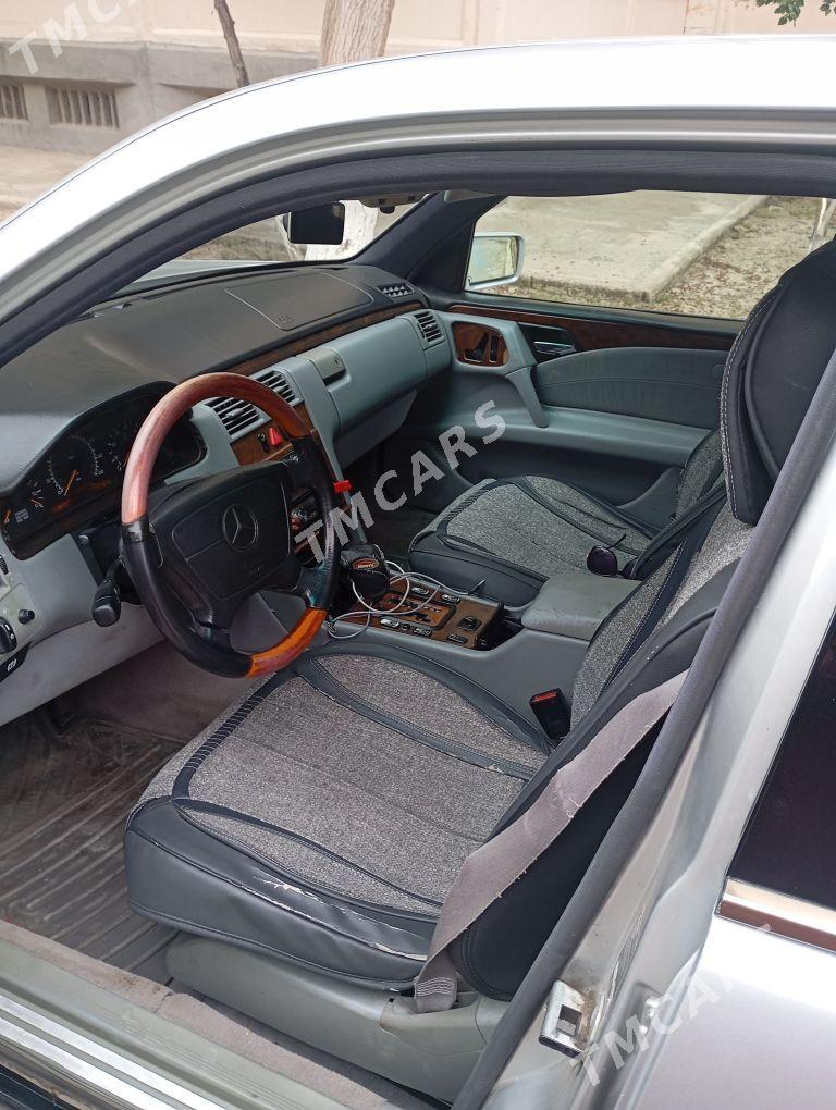 Mercedes-Benz E320 1997 - 75 000 TMT - Ашхабад - img 4