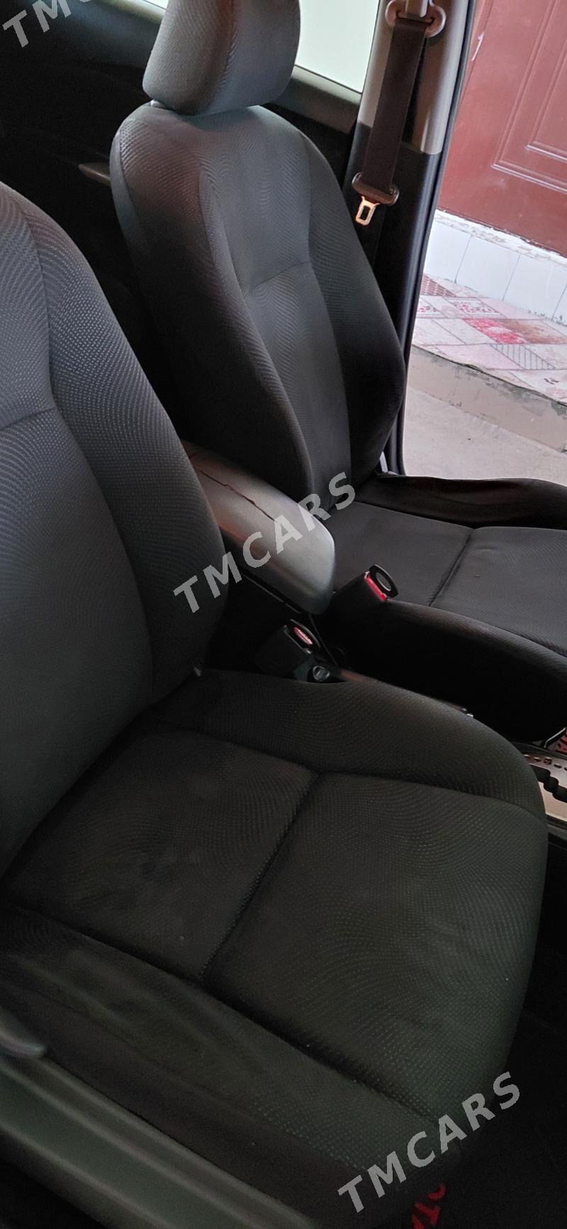 Toyota Yaris 2010 - 133 000 TMT - Ашхабад - img 7