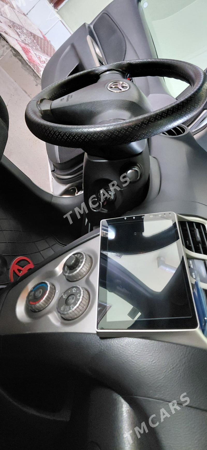 Toyota Yaris 2010 - 133 000 TMT - Ашхабад - img 4