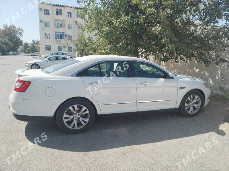 Ford Taurus 2011 - 166 000 TMT - Aşgabat - img 2