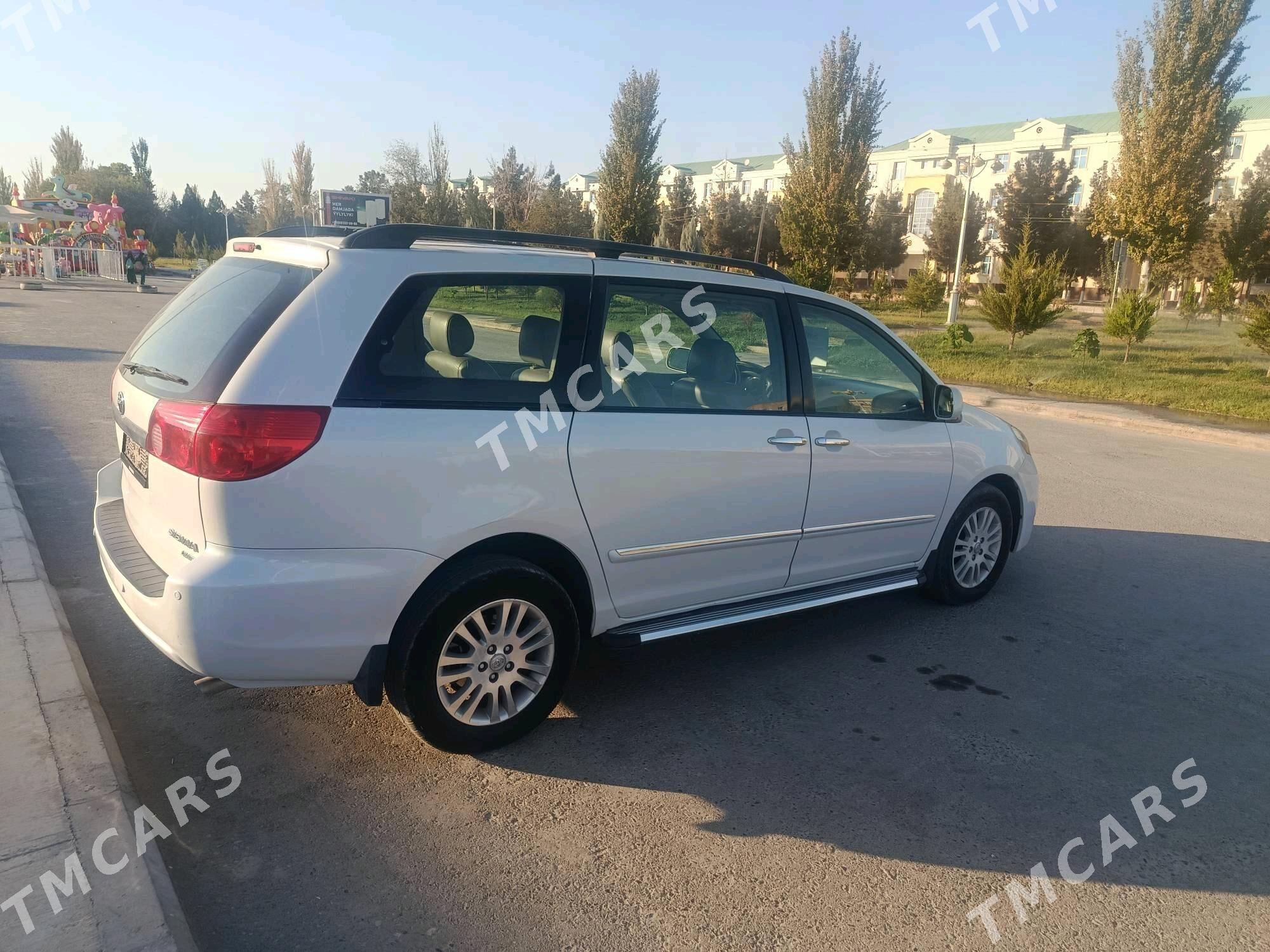 Toyota Sienna 2008 - 280 000 TMT - Kerki - img 2
