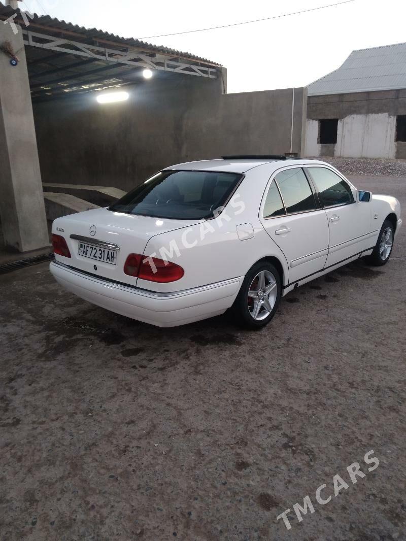 Mercedes-Benz E320 1996 - 110 000 TMT - Теджен - img 5